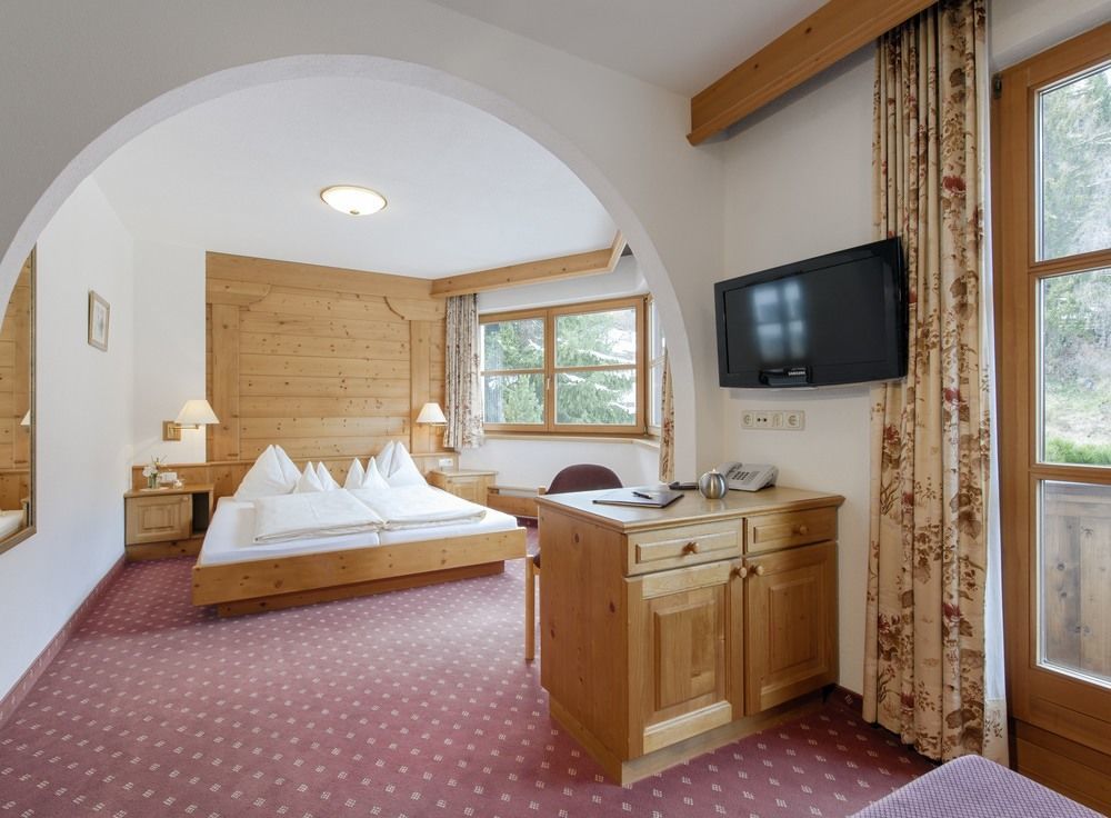 Heart Hotel Grischuna Sankt Anton am Arlberg Exterior photo