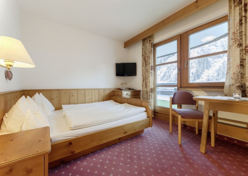 Heart Hotel Grischuna Sankt Anton am Arlberg Exterior photo