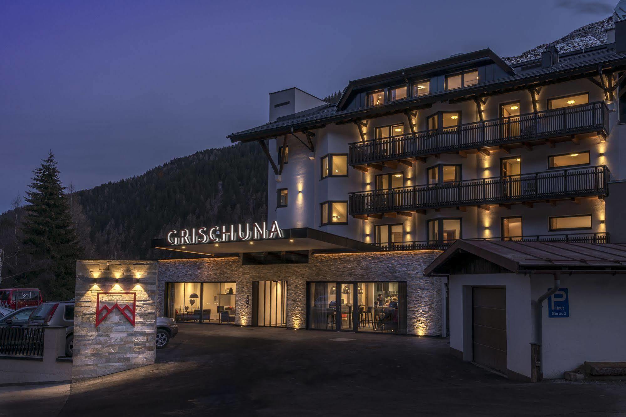 Heart Hotel Grischuna Sankt Anton am Arlberg Exterior photo